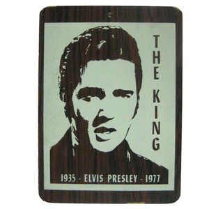 Vintage Elvis Presley Wall Plaque 1935-1977 THE KING Hanging Board Sign 6 x 9 In